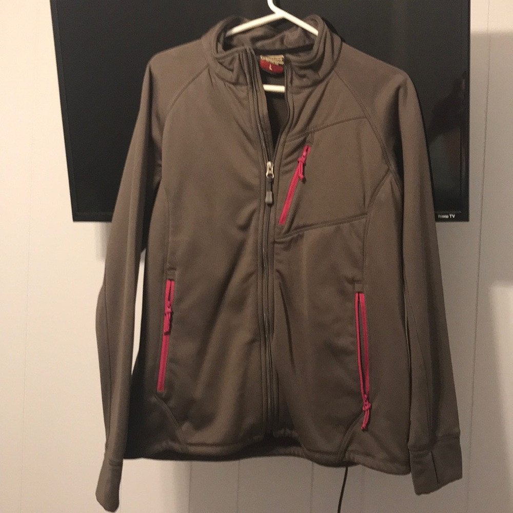 Sports zip up
